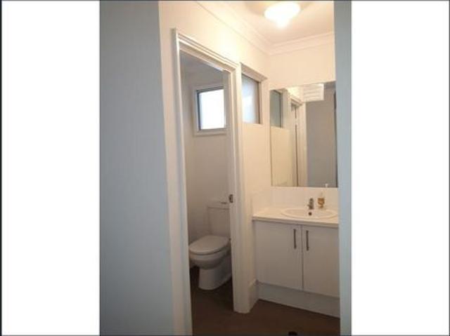 Room for rent in East Victoria Park, Western Australia