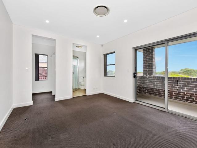 House for rent in Yagoona, Sydney