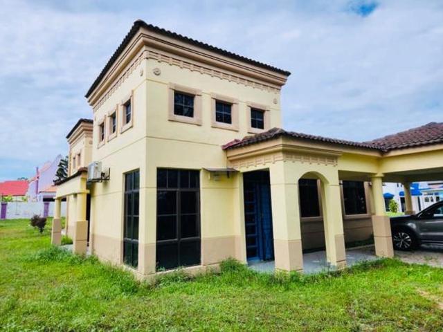 Bungalow for sale in Alor Gajah