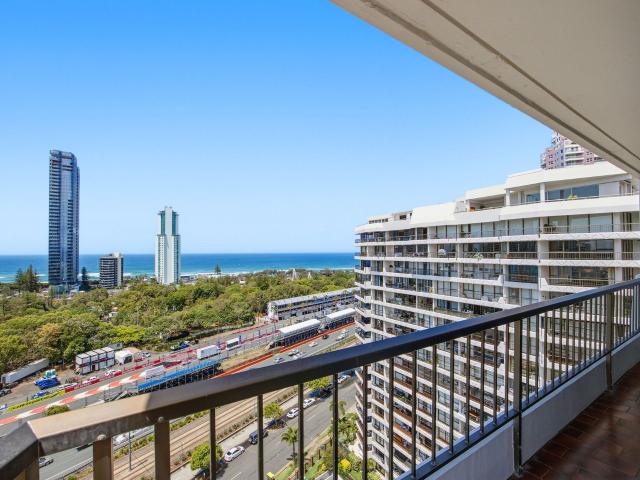 Apartment for rent in Surfers Paradise, Gold Coast City