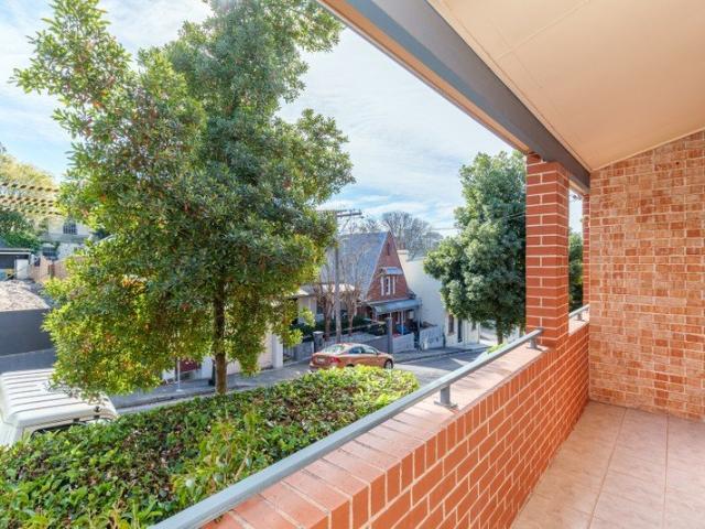 Townhouse for rent in Sydney, New South Wales