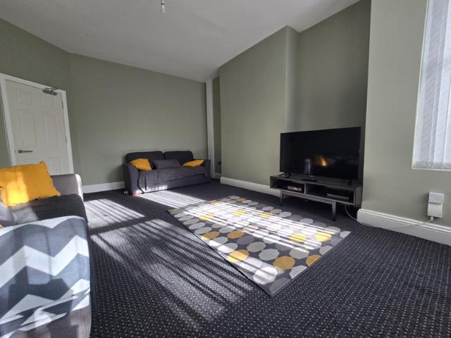 House for rent in Harehills Corner, Leeds