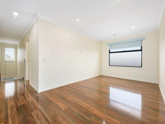 Townhouse for rent in Camerons Creek, Victoria