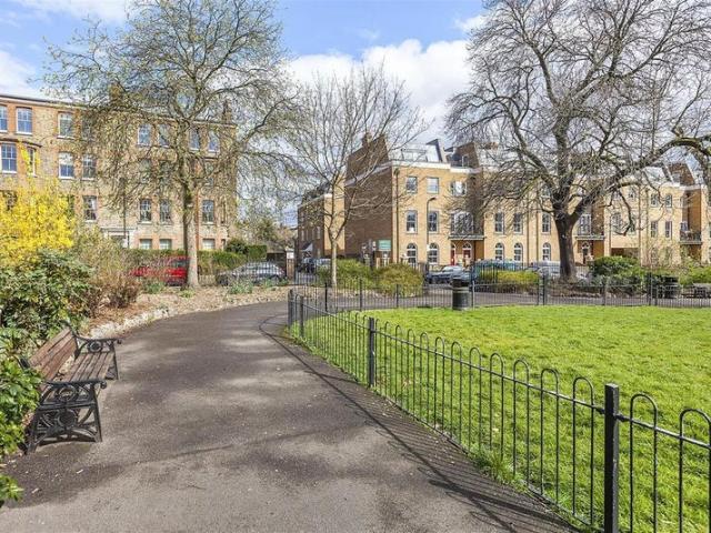 Apartment for rent in South Hackney, Greater London