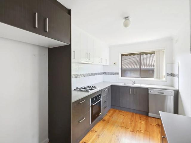 House for rent in Melton South, Melbourne