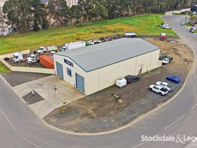 Warehouse for rent in Morwell, Victoria