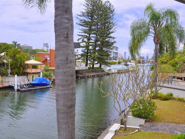 Apartment for sale in Surfers Paradise, Gold Coast City