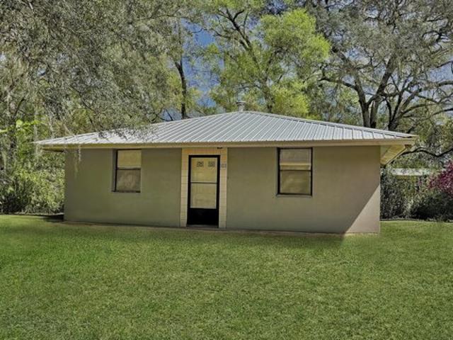 House for sale in Interlachen