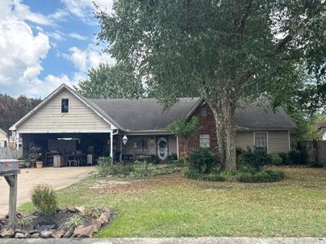 House for sale in Southaven, Mississippi