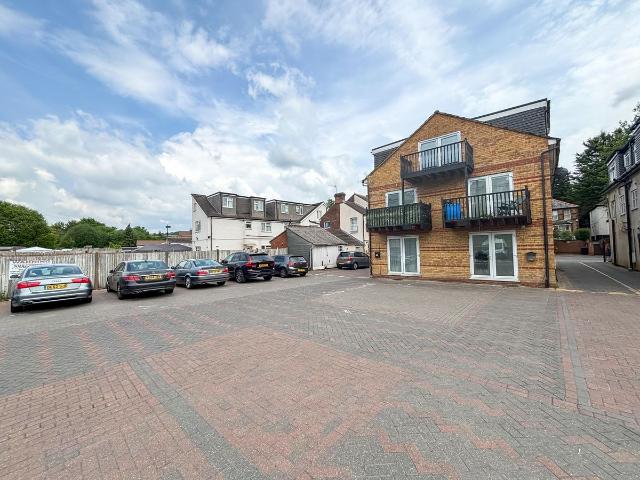 Apartment for rent in Cressex, Isle Of Man