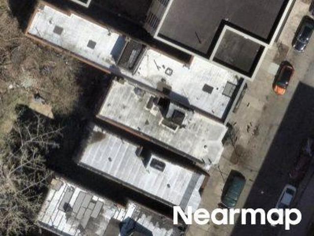 House for sale in The Bronx, Arverne