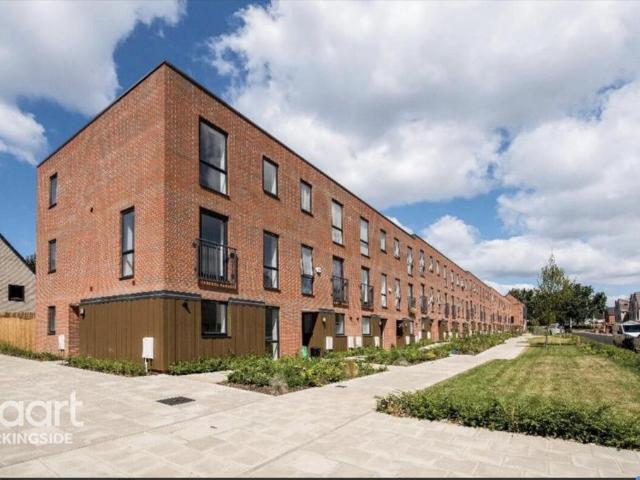 House for rent in Fairlop, Greater London