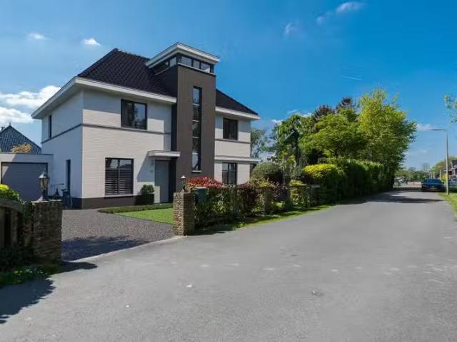 Landhuis te koop in Amstelveen
