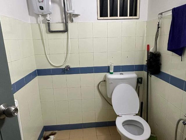 Room for rent in Country Heights Damansara, Kuala Lumpur