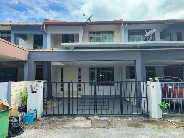 Terraced House for rent in Kuching