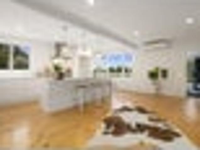 House for rent in Oratia, Oroua County