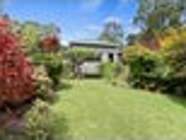 House for sale in Oratia
