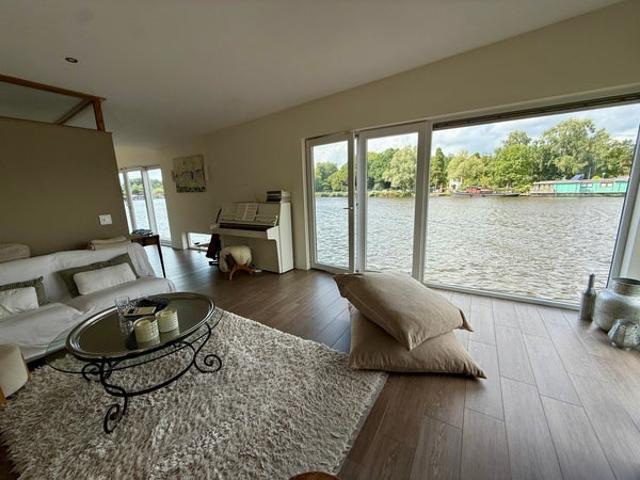 Woning te huur in Watergraafsmeer, Amsterdam