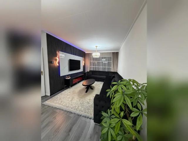 Woning te huur in Zwijndrecht, Zuid Holland