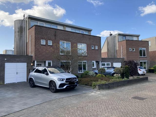 Landhuis te huur in Hoofddorp
