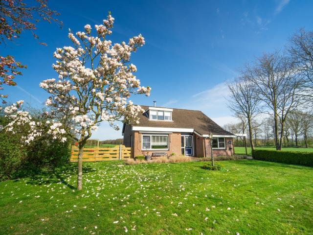Woning te huur in Jubbega, Friesland