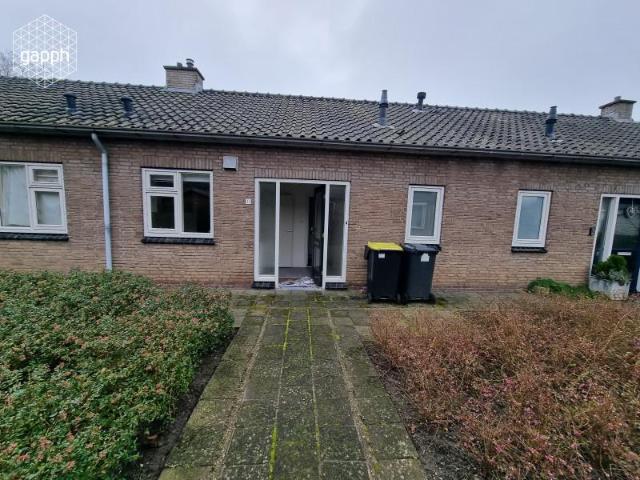 Woning te huur in Numansdorp, Zuid Holland