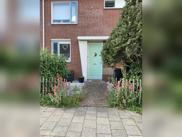 Woning te huur in Oostzaan, Noord Holland