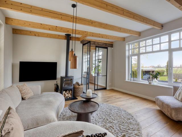 Woning te huur in Zestienhoven, Rotterdam