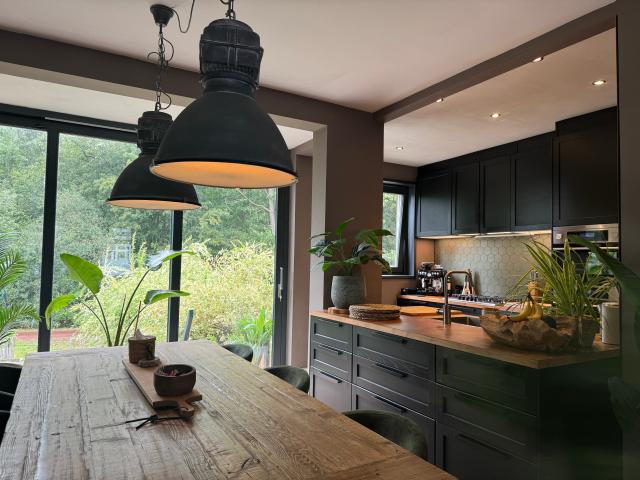 Woning te huur in Zestienhoven, Rotterdam