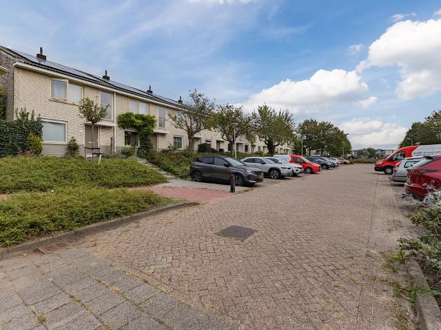 Woning te huur in Velserbroek, Noord Holland