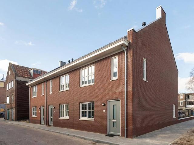 Woning te huur in Oostwijk, Vlaardingen