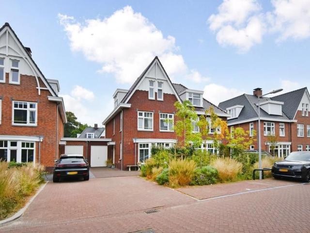 Landhuis te huur in Voorburg