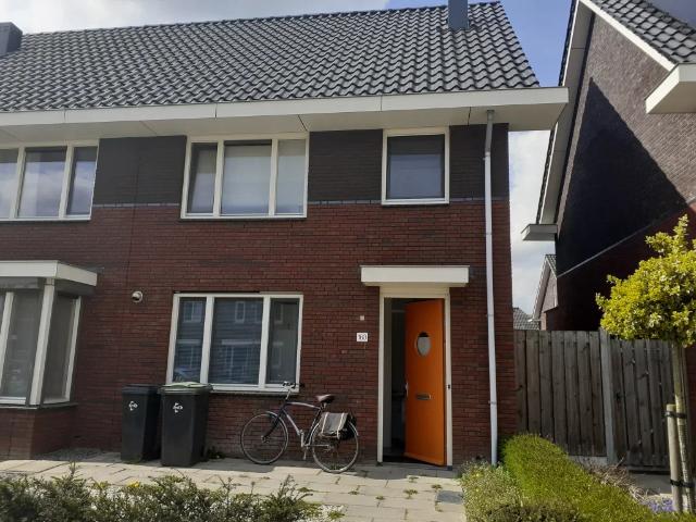 Woning te huur in Huizen, Noord Holland