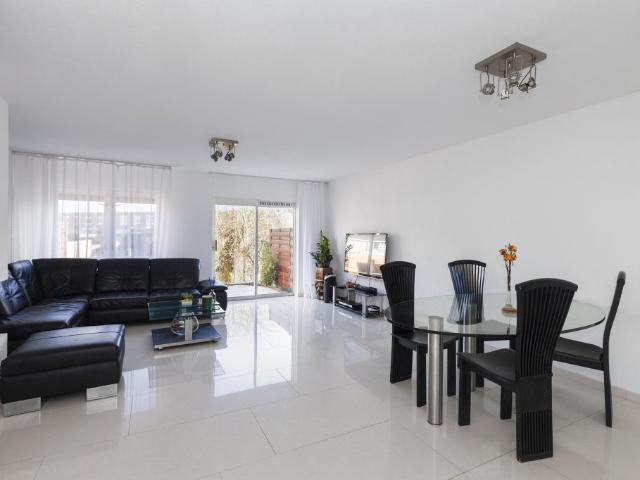 Woning te huur in Olland, Zuid Holland