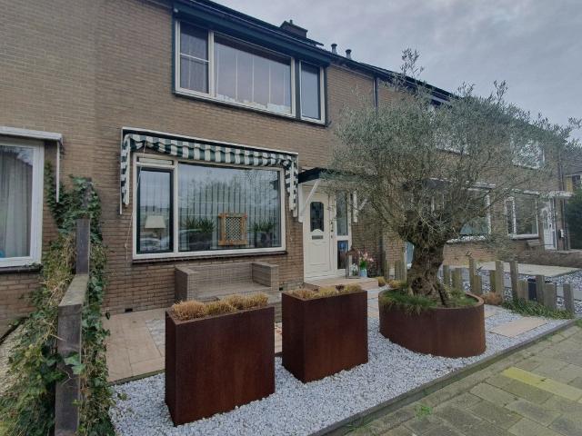 Woning te huur in Walburg, Zwijndrecht