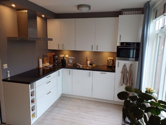 Woning te huur in Hellevoetsluis, Zuid Holland