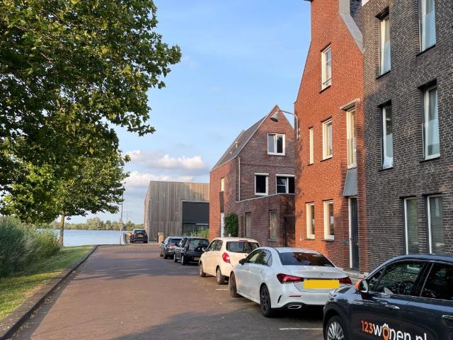 Woning te huur in Woerden, Utrecht