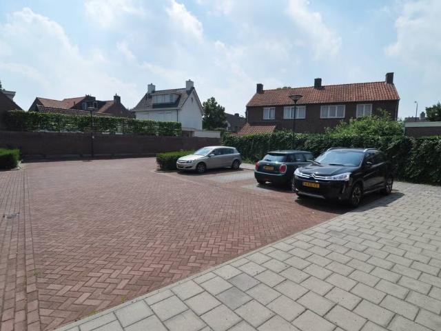 Woning te huur in Waalre, Noord Brabant