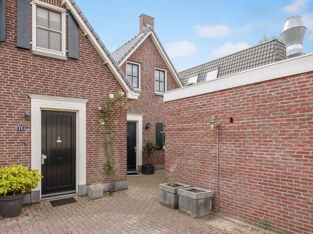 Woning te huur in Vrouwtjesland, Nootdorp