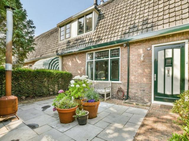 Woning te huur in De Zuid, Huizen