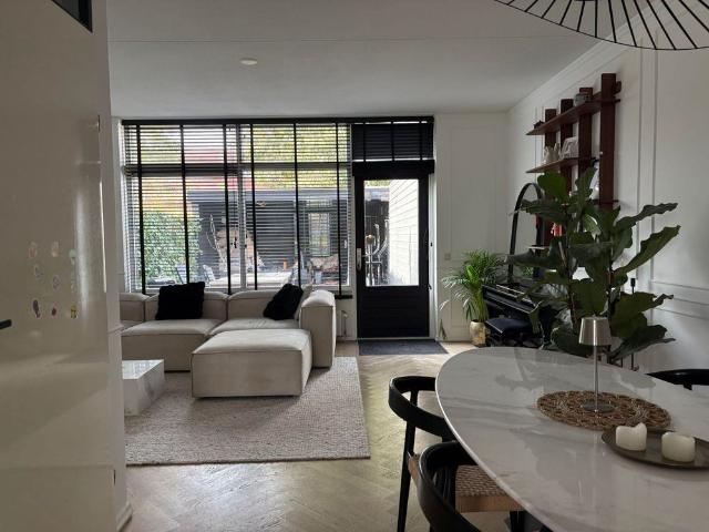 Woning te huur in Strijp, Acht