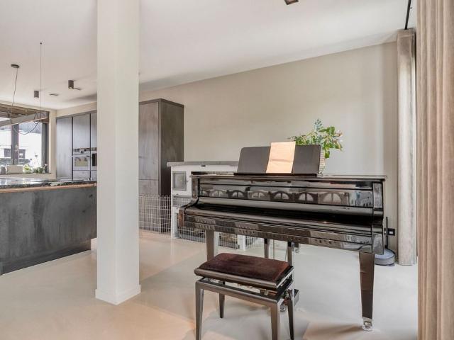 Woning te huur in 's-Gravenland, Rotterdam