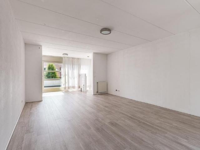 Woning te huur in Weesp, Noord Holland