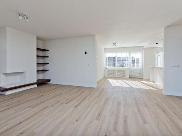 Woning te huur in Aalsmeer, Noord Holland