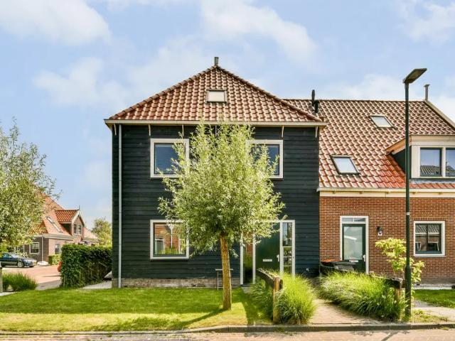 Woning te huur in Landsmeer, Noord Holland