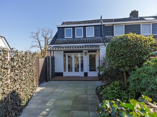 Woning te huur in Laren, Noord Holland