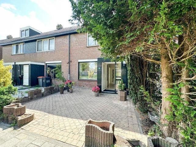 Woning te huur in Monnickendam, Noord Holland