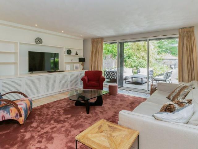 Woning te huur in Nieuw-Loosdrecht, Hilversum