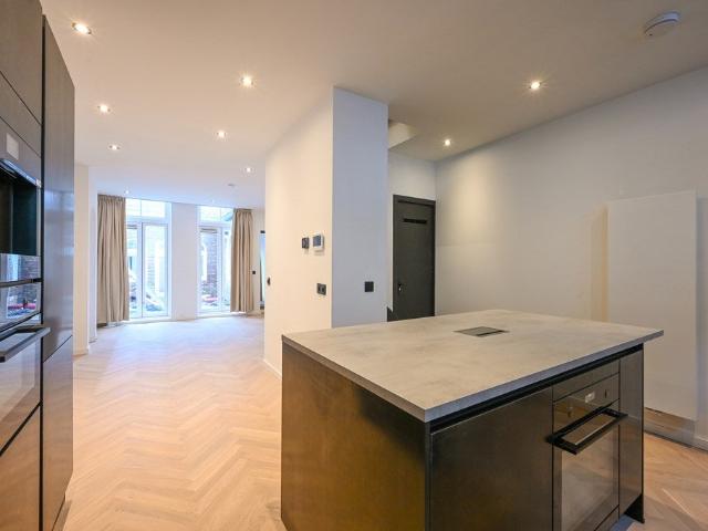 Woning te huur in Stationsbuurt, Den Haag