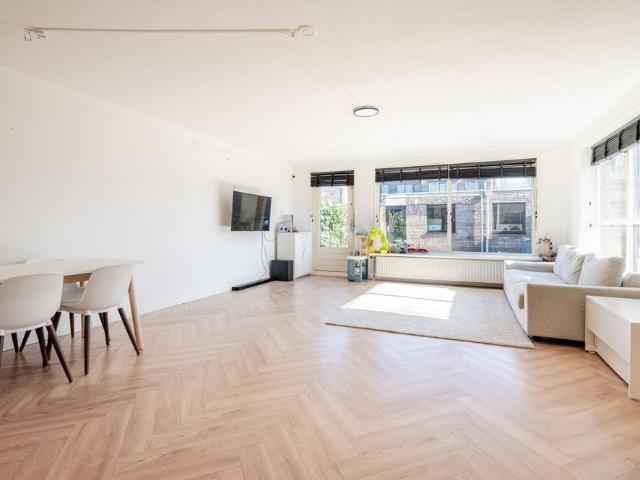 Woning te huur in Filmwijk, Almere-haven